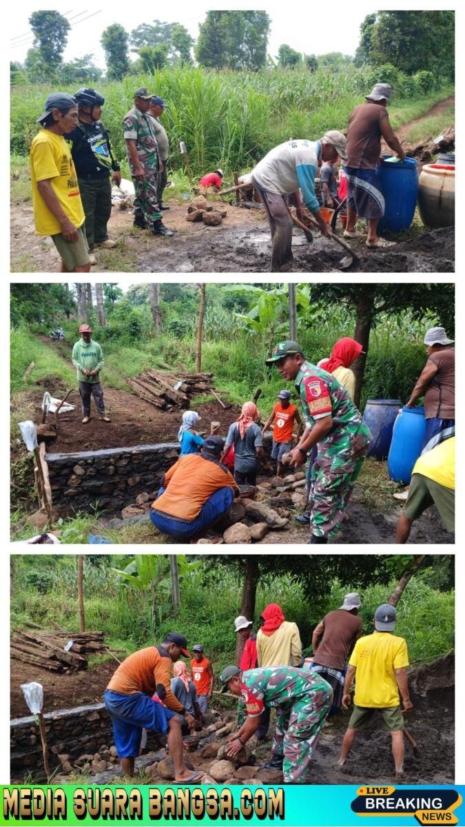 Babinsa Koramil 0825/15 Wongsorejo melaksanakan giat Bhakti TNI di desa binaan