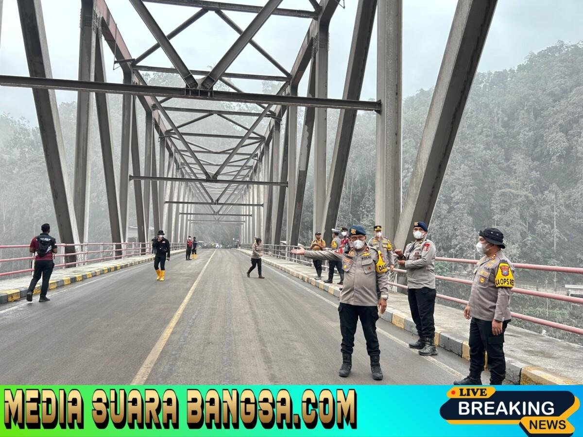Polda Jatim Himbau Warga Tetap Waspada Antisipasi Letusan Sekunder Gunung Semeru