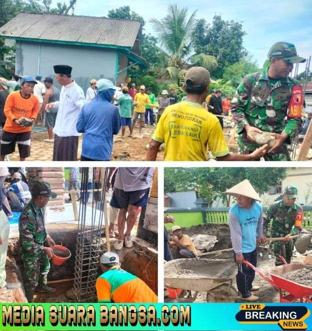 Babinsa Koramil 0825-11/Pesanggaran Gotong Royong Kerja Bakti Pembangunan Masjid Jami’