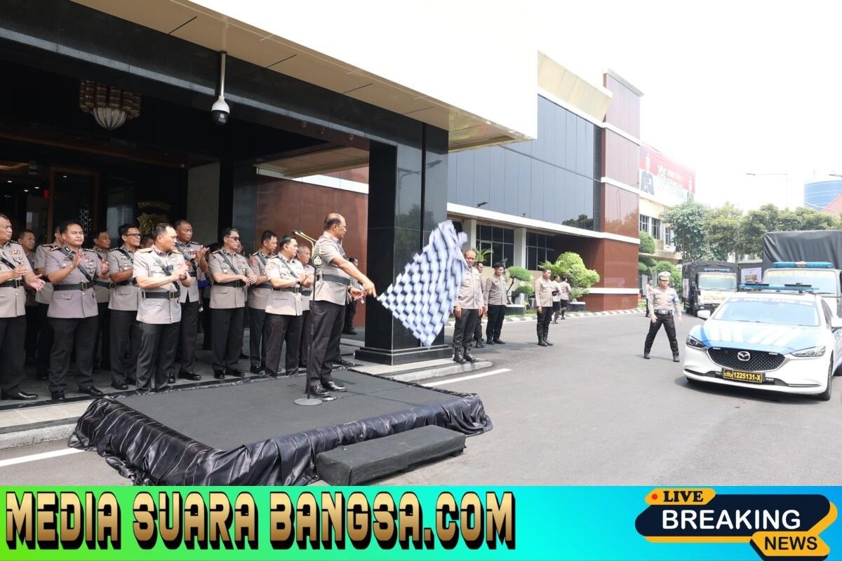 Polda Jatim Berangkatkan Bantuan Kemanusiaan untuk Korban Banjir dan Longsor di Sumatera