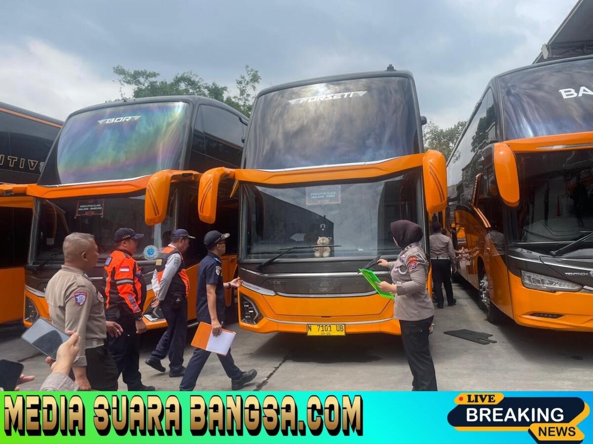 Polres Malang Cek Kelayakan Bus Pariwisata Jelang Nataru