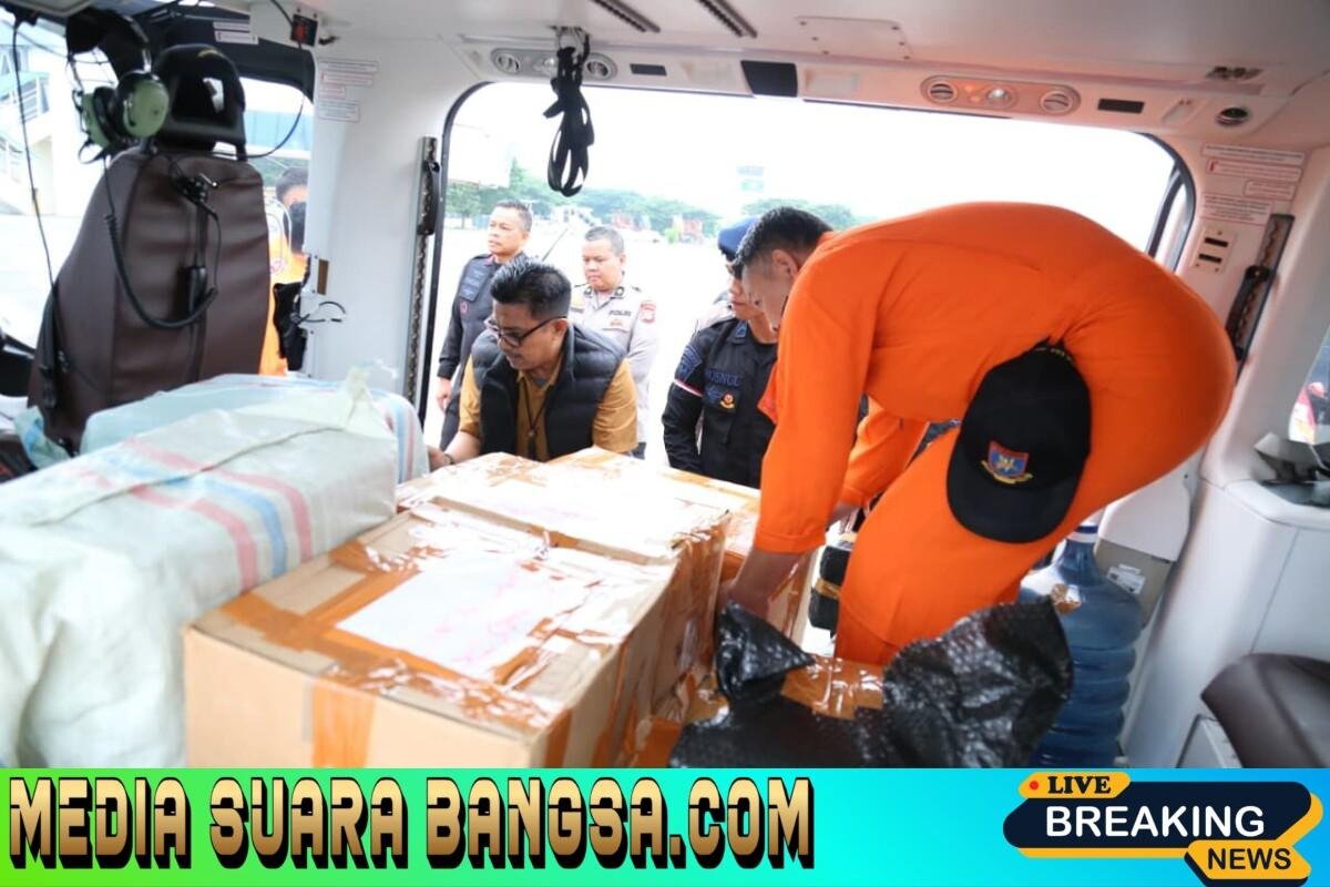 Helikopter AW169 Polri Distribusikan 348 Kg Logistik Kemanusiaan untuk Korban Bencana di Aceh Tamiang