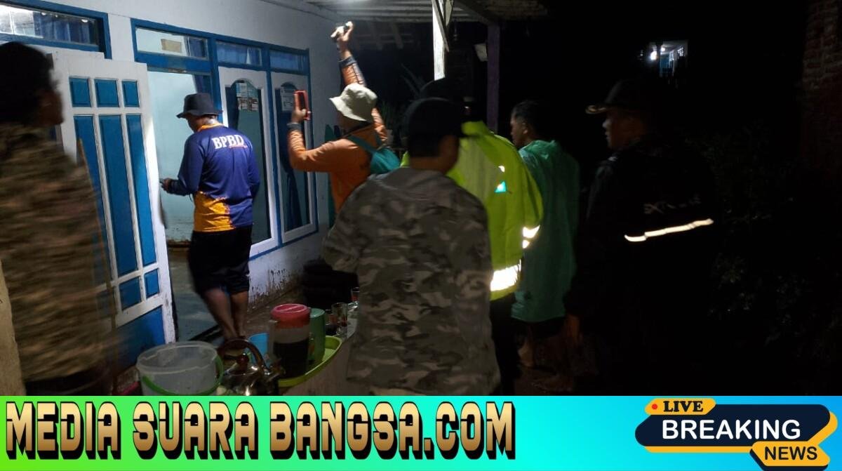 Polres Probolinggo Gerak Cepat Bantu Warga Terdampak Banjir di Tiris