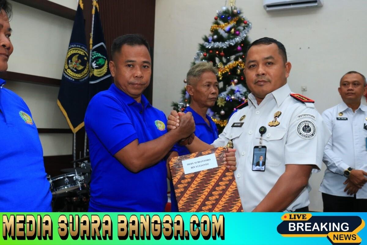 Suka Cita Natal di Balik Jeruji, 4 Warga Binaan Lapas Banyuwangi Dapat Potongan Masa Tahanan
