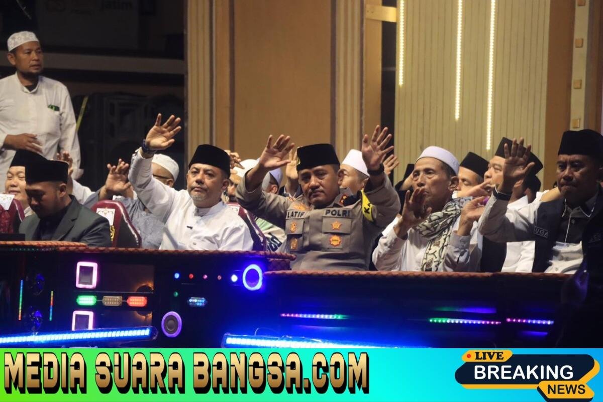 Kapolres Probolinggo : Malam Pergantian Tahun Kondusif, Masyarakat Gelar Sholawat dan Doa Bersama