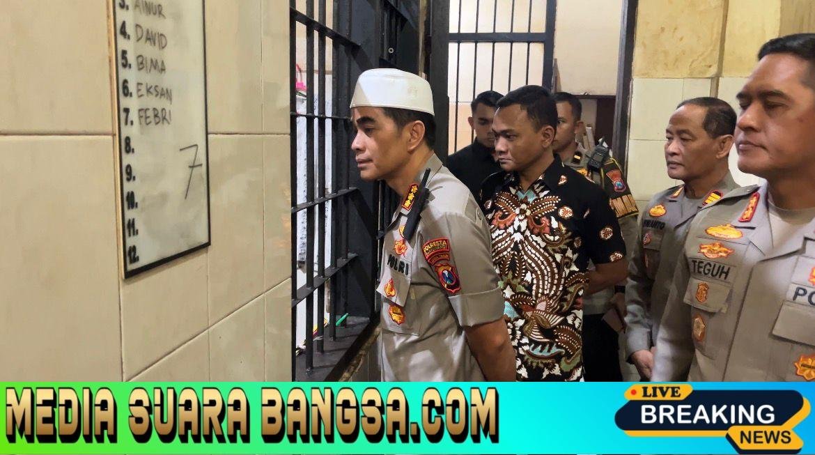 Pastikan Keamanan dan Kesiapsiagaan, Kapolresta Banyuwangi Cek Rutan, Senpi, dan Peralatan Dinas