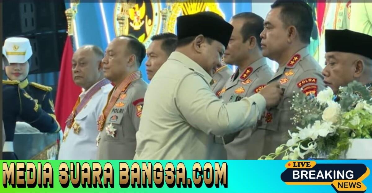 Presiden Prabowo Anugerahkan Satyalancana Wira Karya kepada Kapolda Sumut