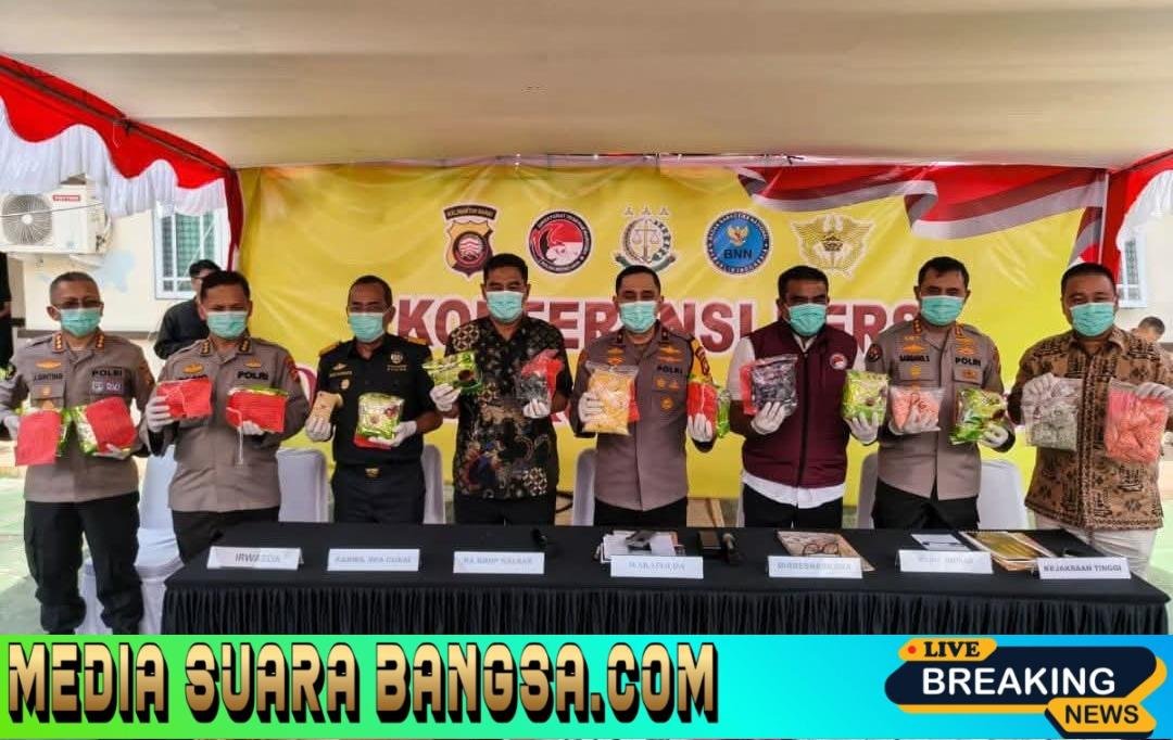 Komitmen Berantas Narkoba, Polda Kalbar Musnahkan 16 Kg Sabu dan Puluhan Ribu Ekstasi, 18 Tersangka Diringkus