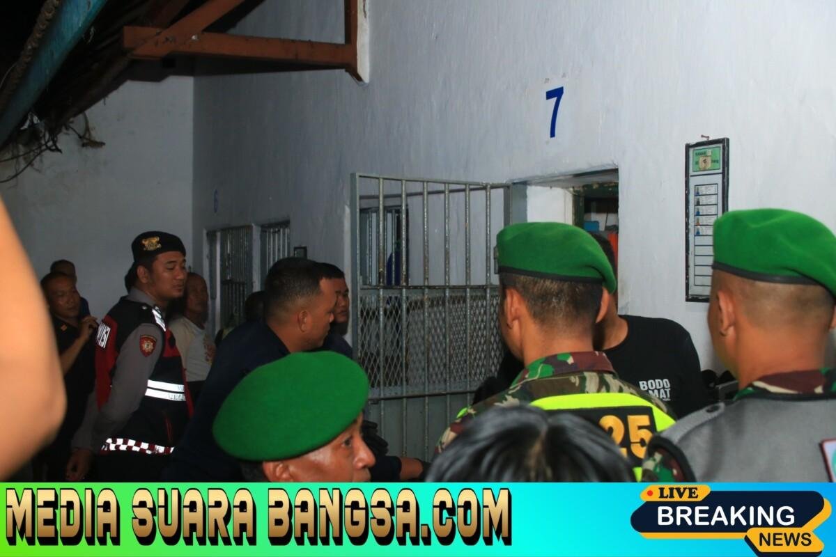 Peringati HBP Ke-62, Lapas Banyuwangi Pererat Sinergitas Lewat Razia Besar-besaran Bersama TNI Polri dan BNNK