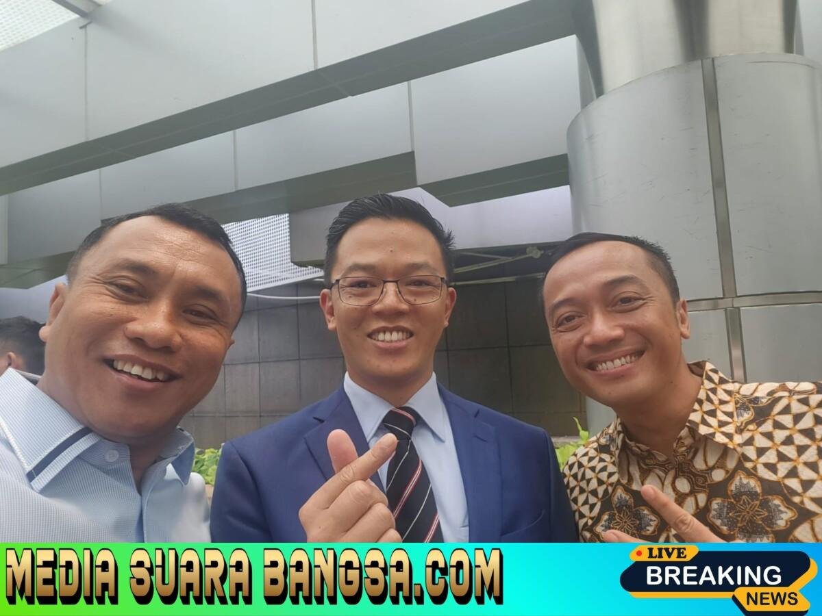 H. Suwito Foto Bersama Ketua PB IPSI Pusat Sugiono, Perkuat Dukungan Menuju IPSI Banyuwangi