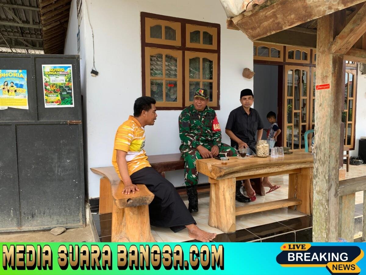 Kunjungi Rumah Warga Binaan, Babinsa Koramil 0825-11/Pesanggaran, Cara Untuk Komunikasi Sosial