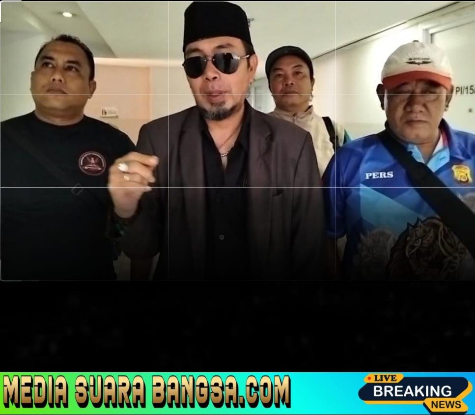 Agus Flores Undang Bang Hercules Hadiri Sholawatan Akbar HUT Bhayangkara ke-80 di Banyuwangi