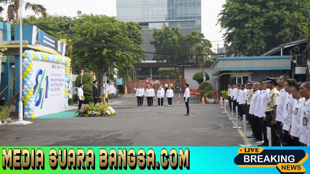 PLN Icon Plus Jatim dan PLN Komplek Ketintang Gelar Upacara HLN ke-81, Perkuat Semangat Kemandirian Energi